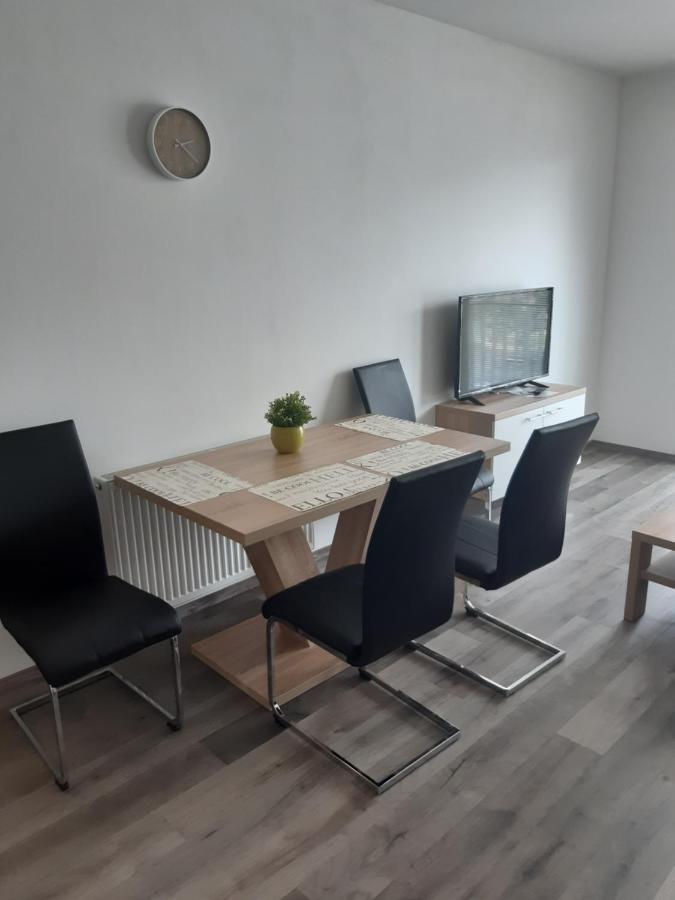 Apartman Karolina Poděbrady Buitenkant foto